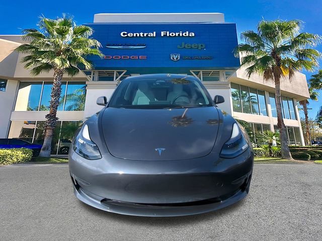 Used 2023 Tesla Model 3 Performance image 3