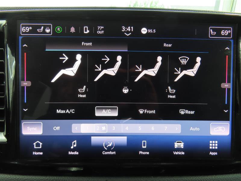 Used 2023 Chrysler Pacifica Touring-L FWD image 27