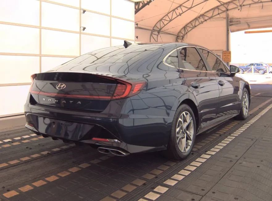 Used 2021 Hyundai Sonata SEL image 2