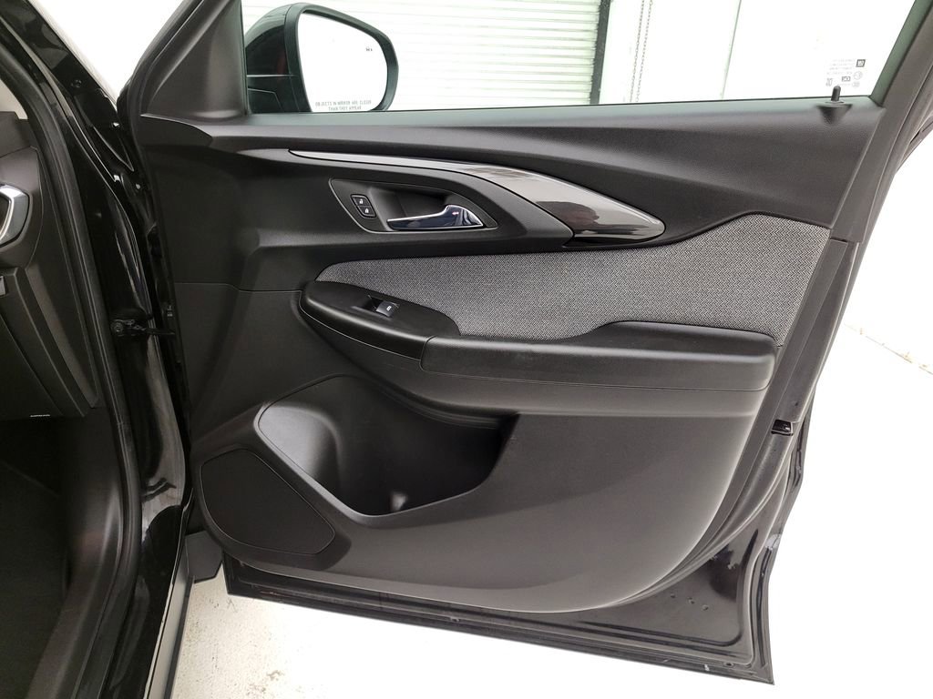 Certified 2023 Chevrolet TrailBlazer LT w/ Convenience Package image 32