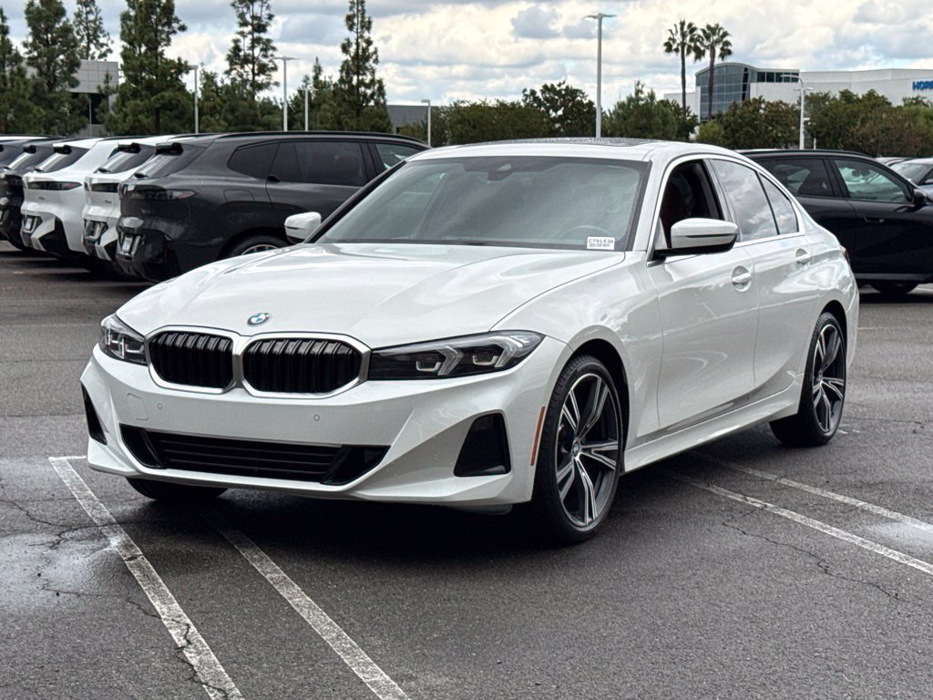 Used 2024 BMW 330i Sedan w/ Convenience Package RWD image 2