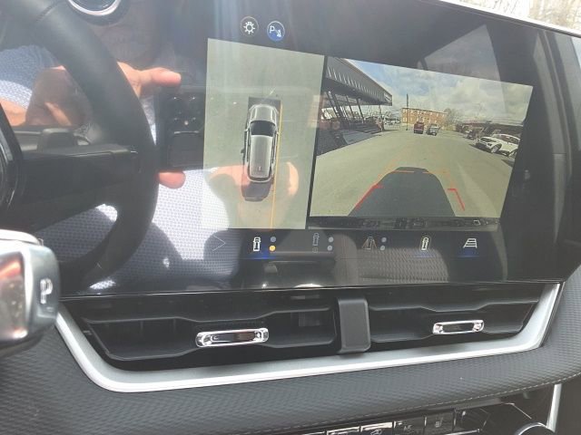 New 2026 Chevrolet Equinox LT w/ Safety and Technology Package image 22