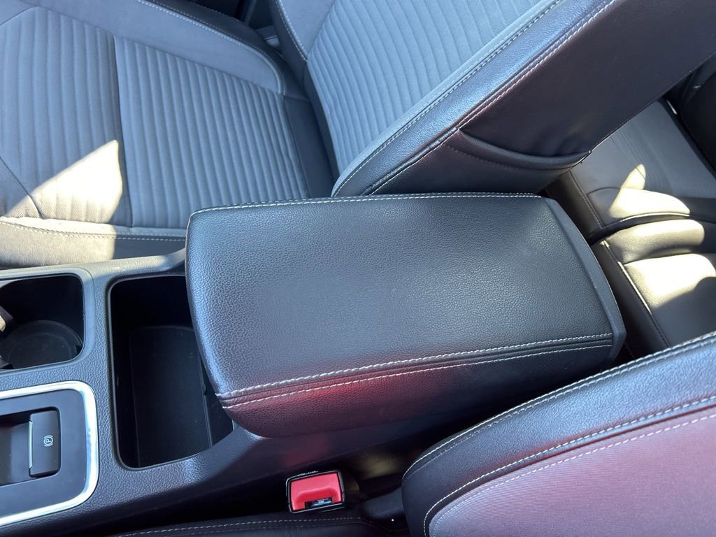 Used 2017 Ford Escape Titanium image 22