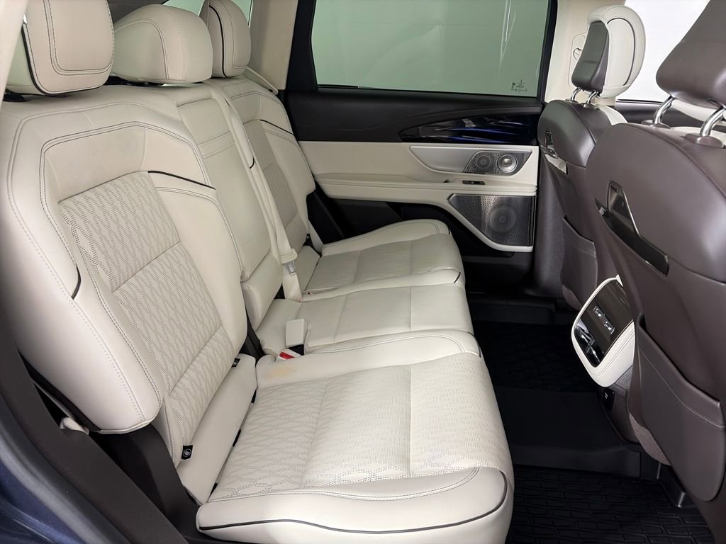 Used 2024 Lincoln Nautilus Black Label image 31