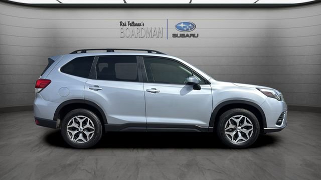 Used 2023 Subaru Forester Premium AWD/4WD image 3