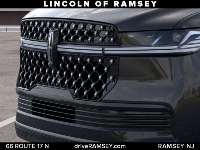 New 2026 Lincoln Navigator Black Label AWD/4WD image 18