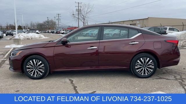 Used 2024 Nissan Altima 2.5 SV w/ SV Premium Package image 5