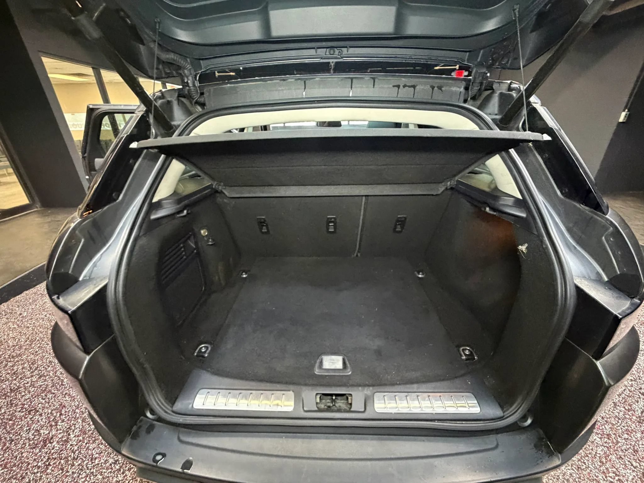 Used 2015 Land Rover Range Rover Evoque Pure Plus AWD/4WD image 32