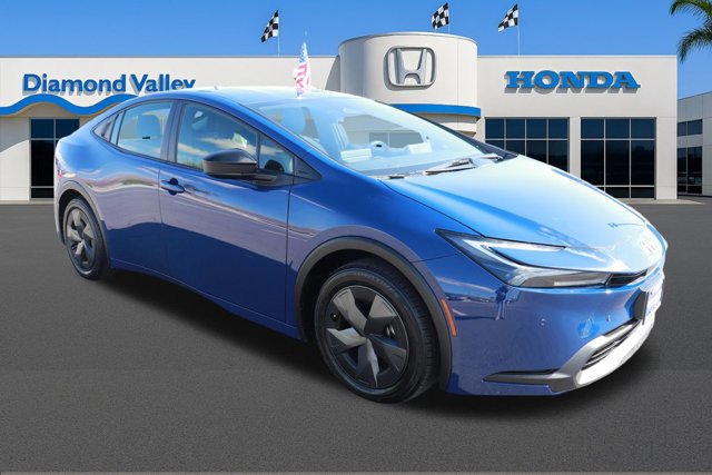 Used 2025 Toyota Prius LE