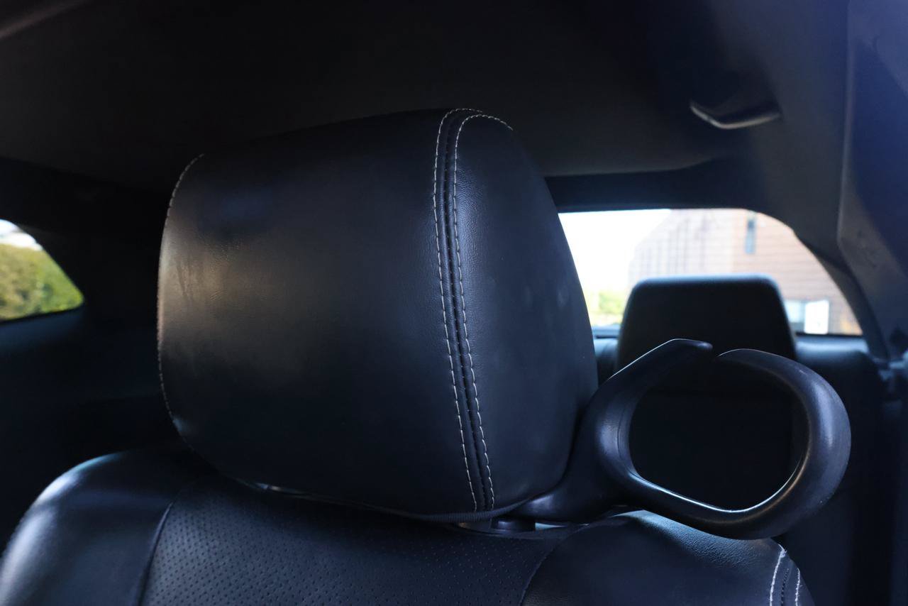 Used 2010 Dodge Challenger R/T RWD image 36
