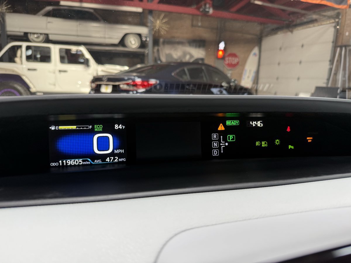 Used 2017 Toyota Prius Four Touring w/ Premium Convenience Package FWD image 13