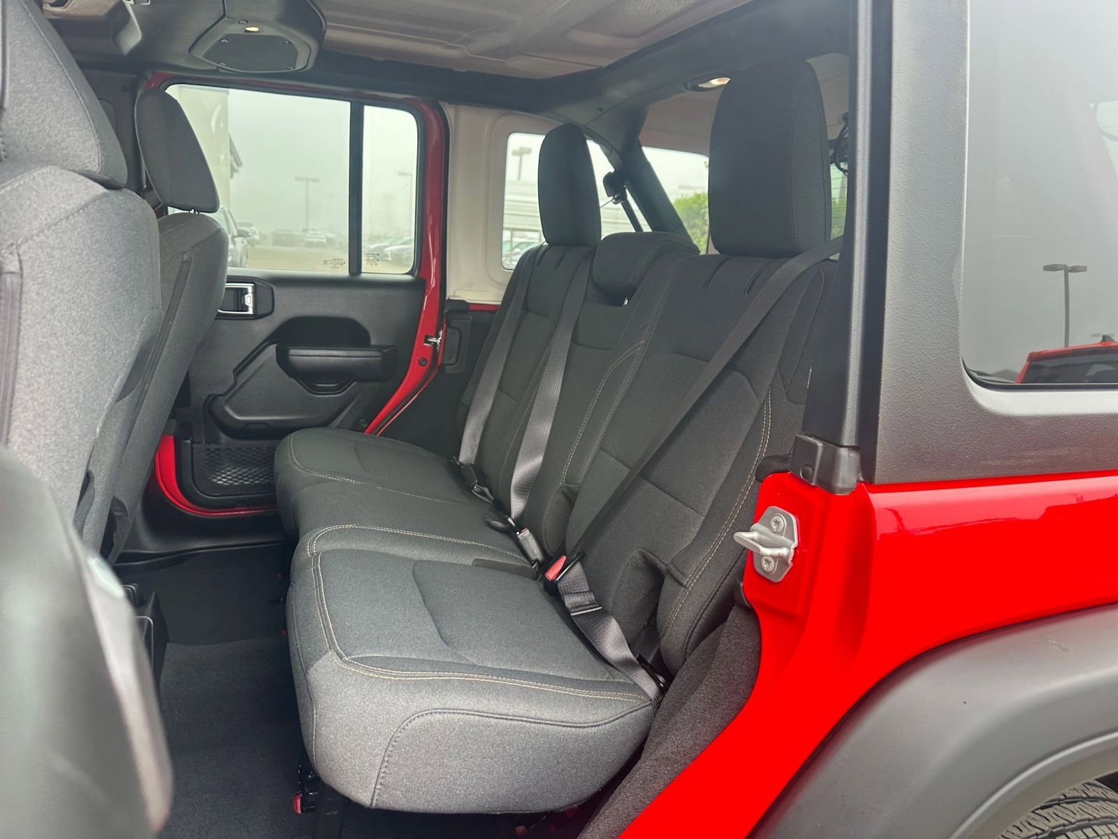 Used 2025 Jeep Wrangler Sport S image 37