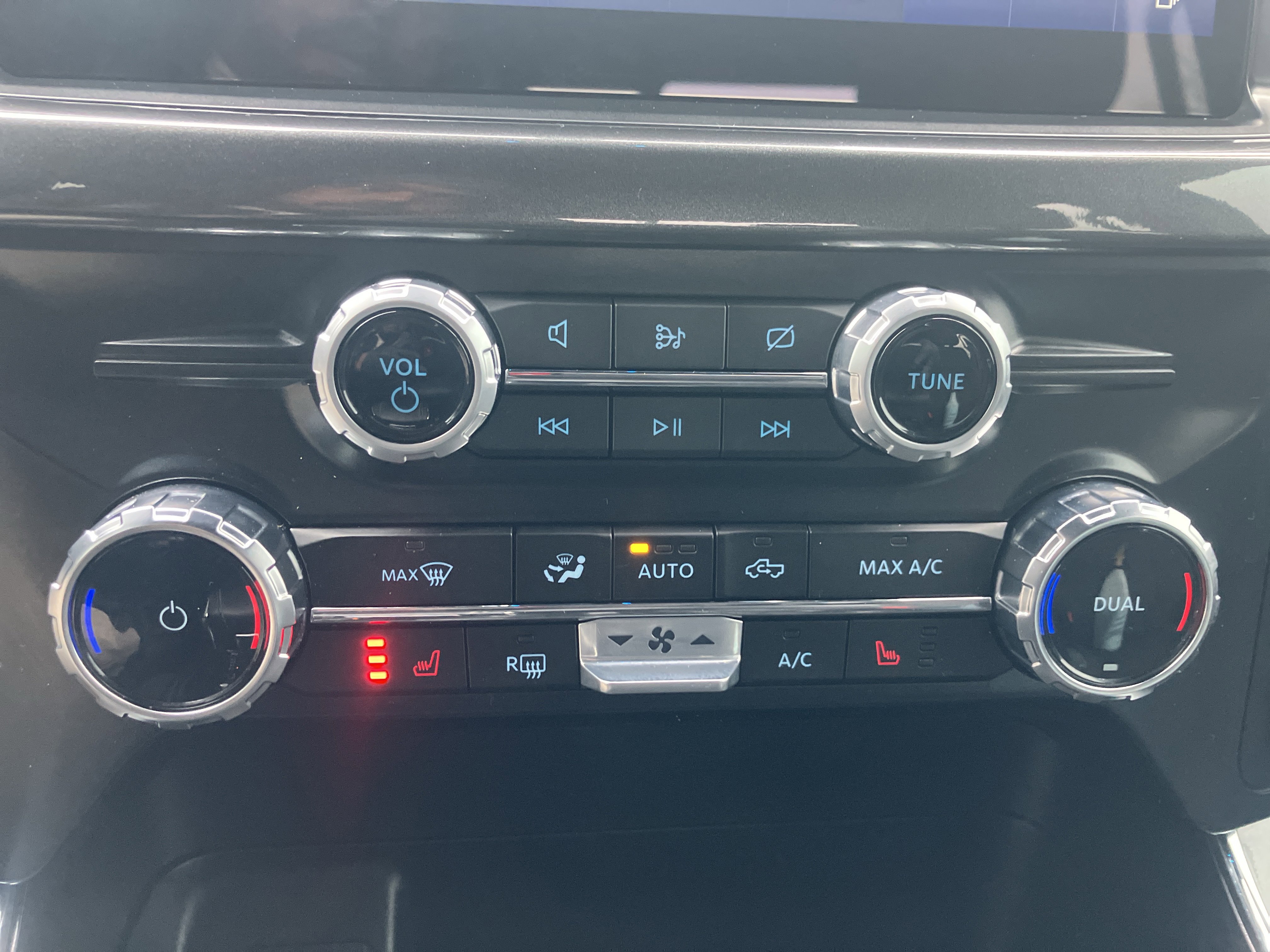 Used 2023 Ford F150 XLT w/ Equipment Group 302A High image 32