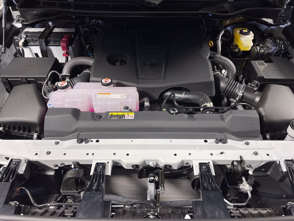 New 2026 Toyota Tundra SR5 w/ SR5 Convenience Package RWD image 9