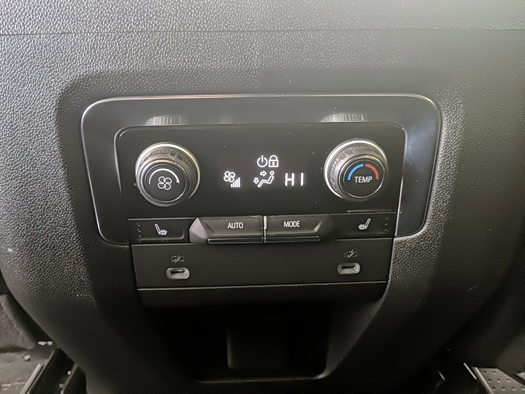 Used 2022 Chevrolet Tahoe Z71 w/ Z71 Off-Road Package image 19