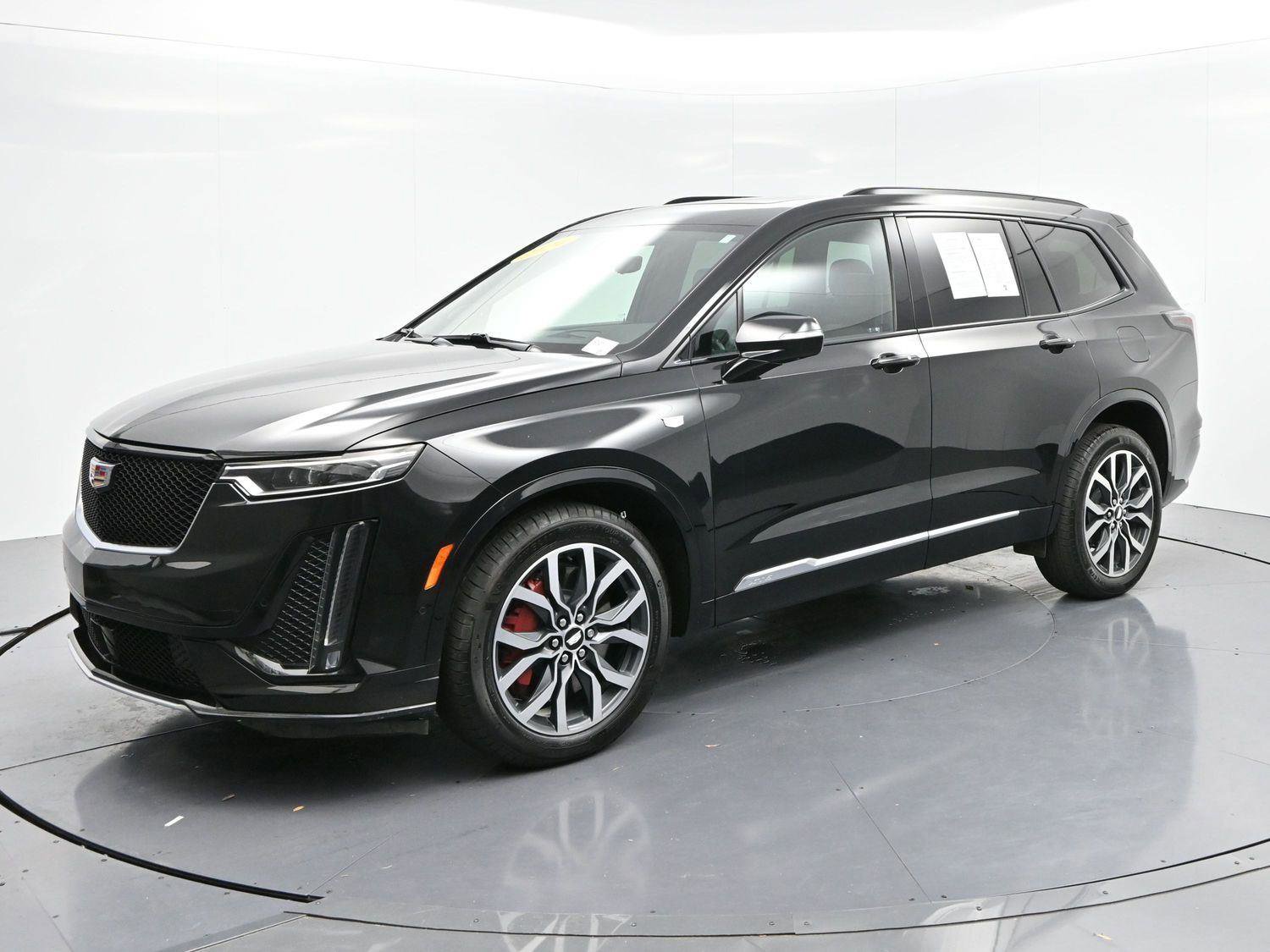 Certified 2024 Cadillac XT6 Sport w/ Platinum Package image 3
