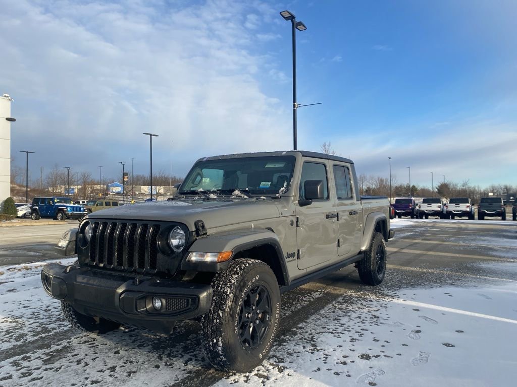 Used 2022 Jeep Gladiator Willys image 5