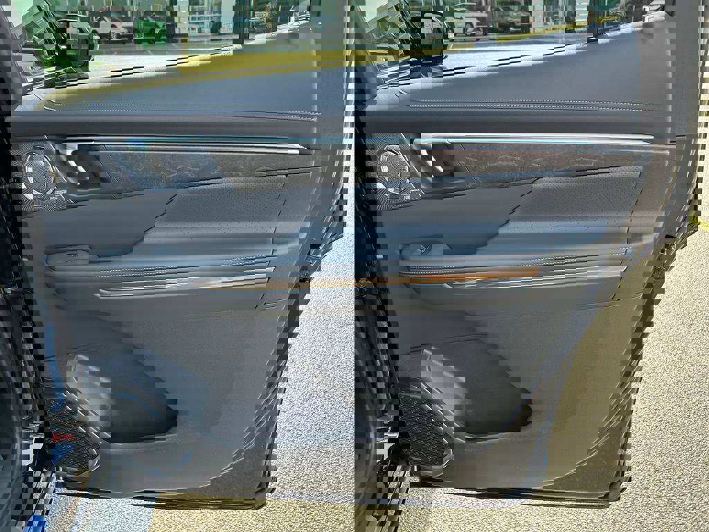 New 2026 Buick Enclave Avenir w/ Super Cruise Package image 16