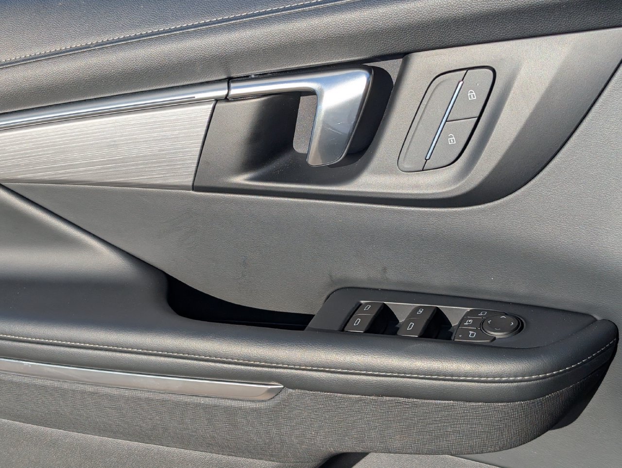Used 2026 Buick Enclave Preferred FWD image 25