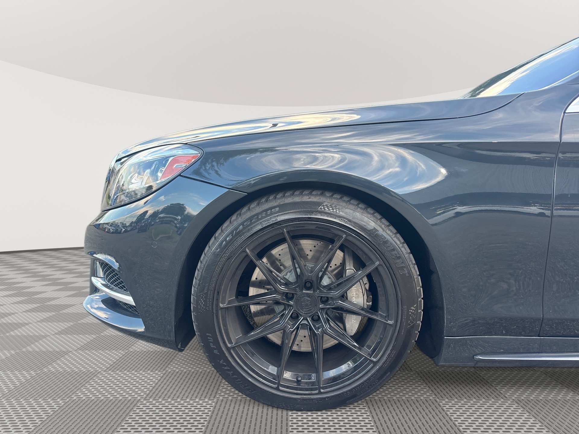 Used 2017 Mercedes-Benz S 550 4MATIC Sedan image 19