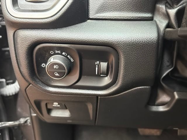 Used 2023 RAM 1500 Big Horn AWD/4WD image 23
