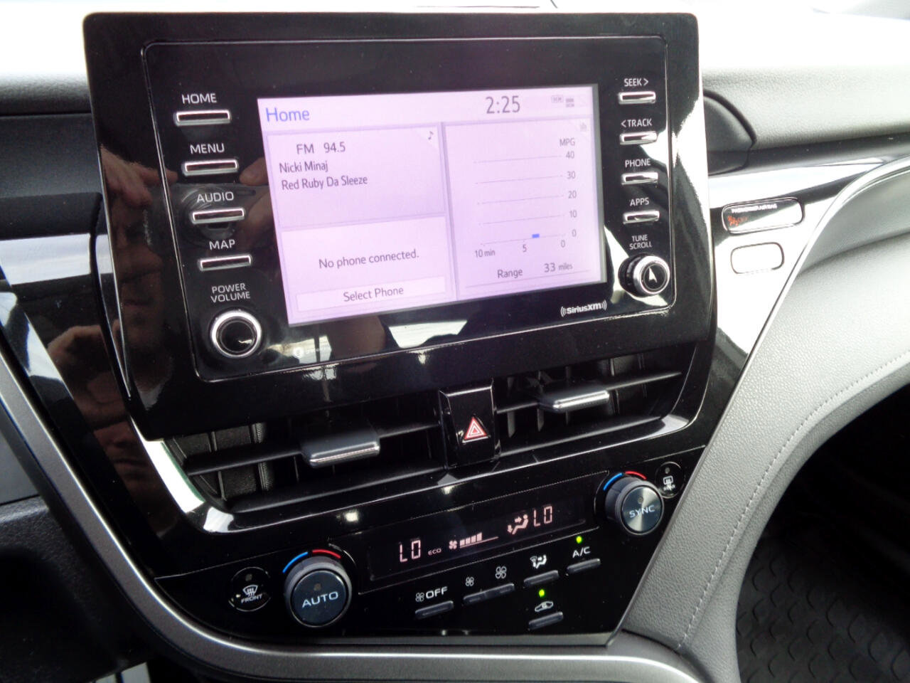 Used 2022 Toyota Camry LE image 26