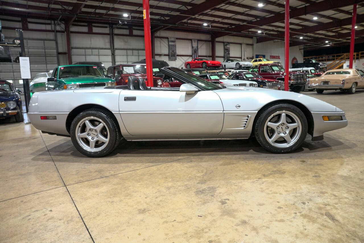 Used 1996 Chevrolet Corvette Convertible RWD image 10