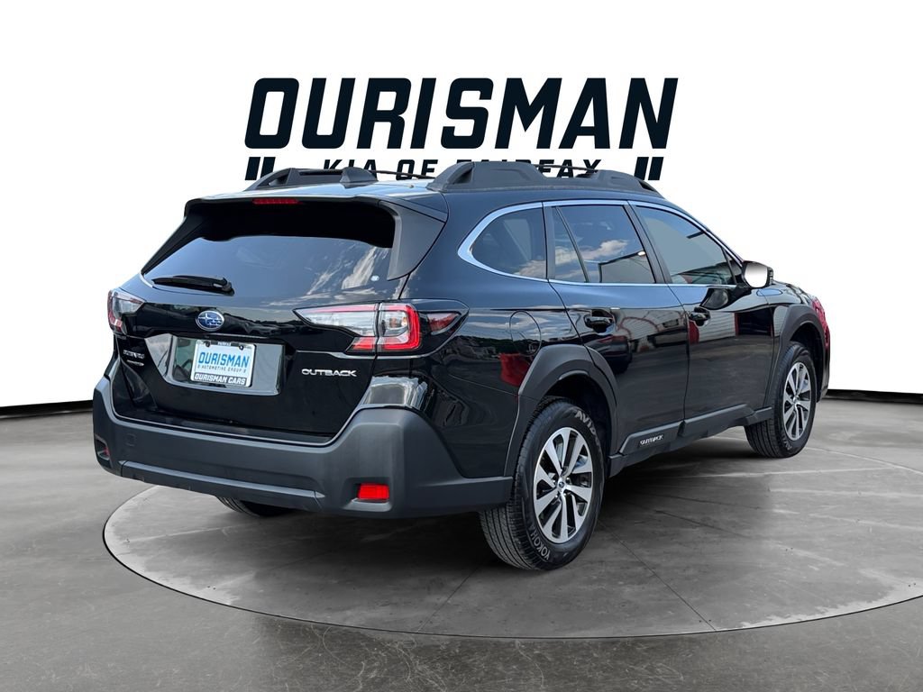 Used 2024 Subaru Outback Premium AWD/4WD image 5