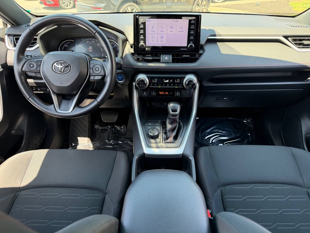 Used 2022 Toyota RAV4 SE w/ Weather & Moonroof Package AWD/4WD image 2