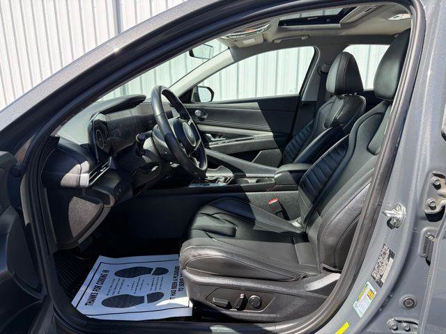 Used 2024 Hyundai Elantra Limited image 7