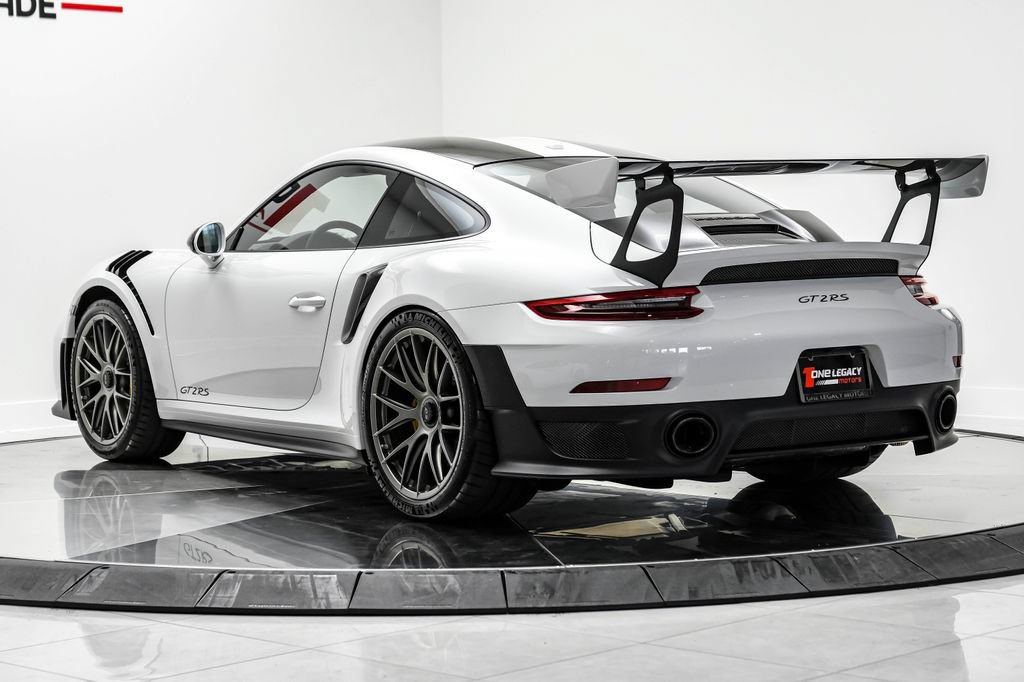 Used 2018 Porsche 911 GT2 RS RWD image 11