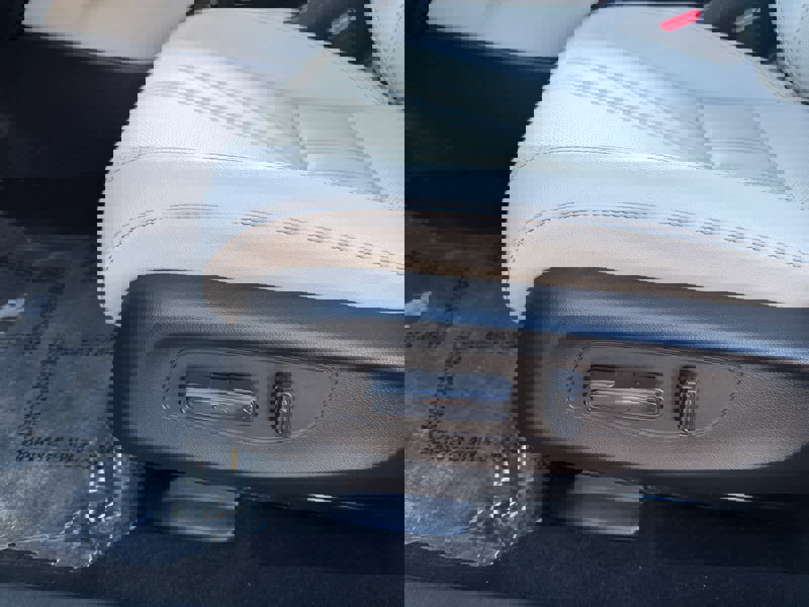 Used 2023 Honda HR-V EX-L image 13