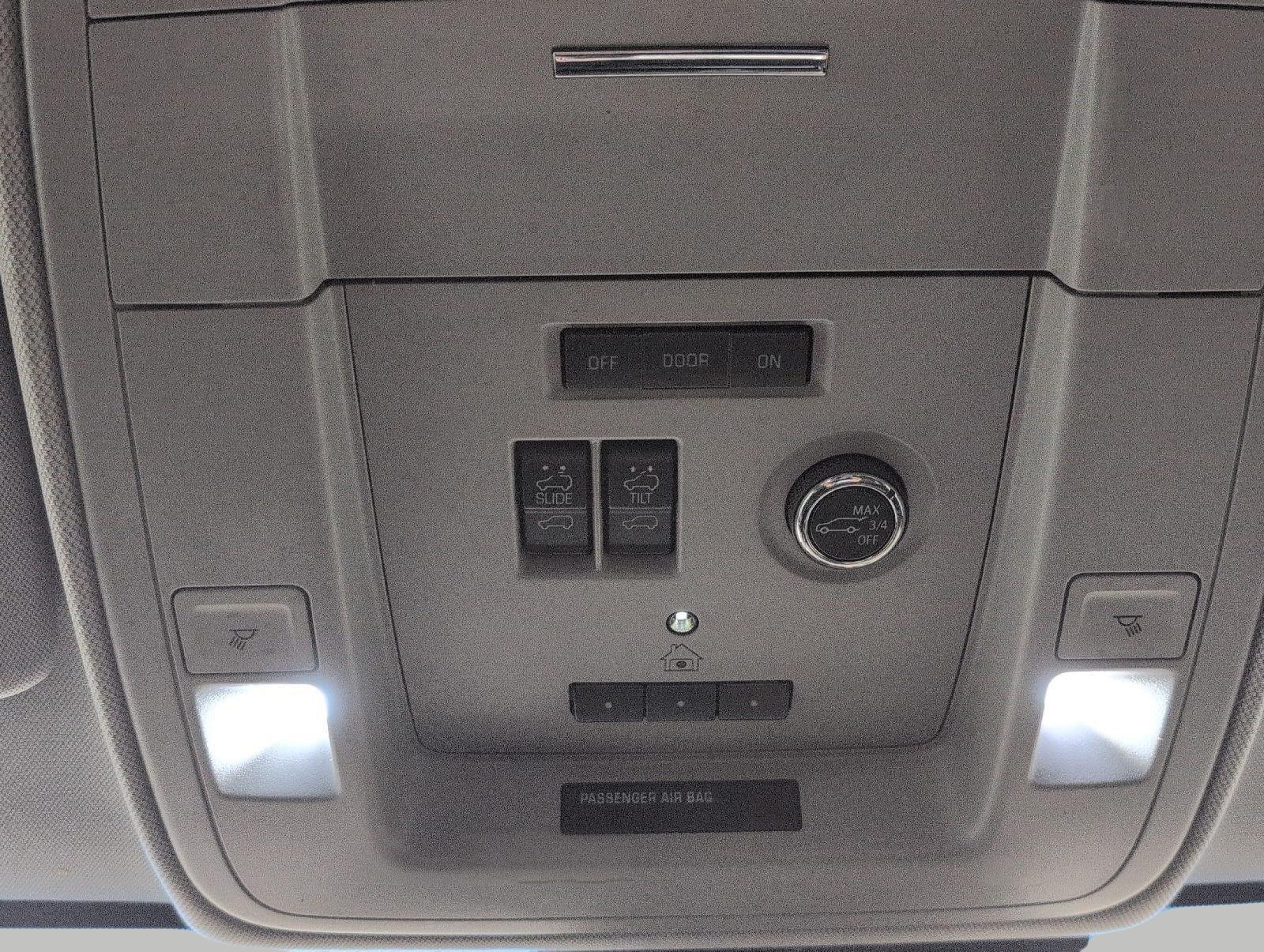 Used 2019 Chevrolet Suburban Premier AWD/4WD image 19