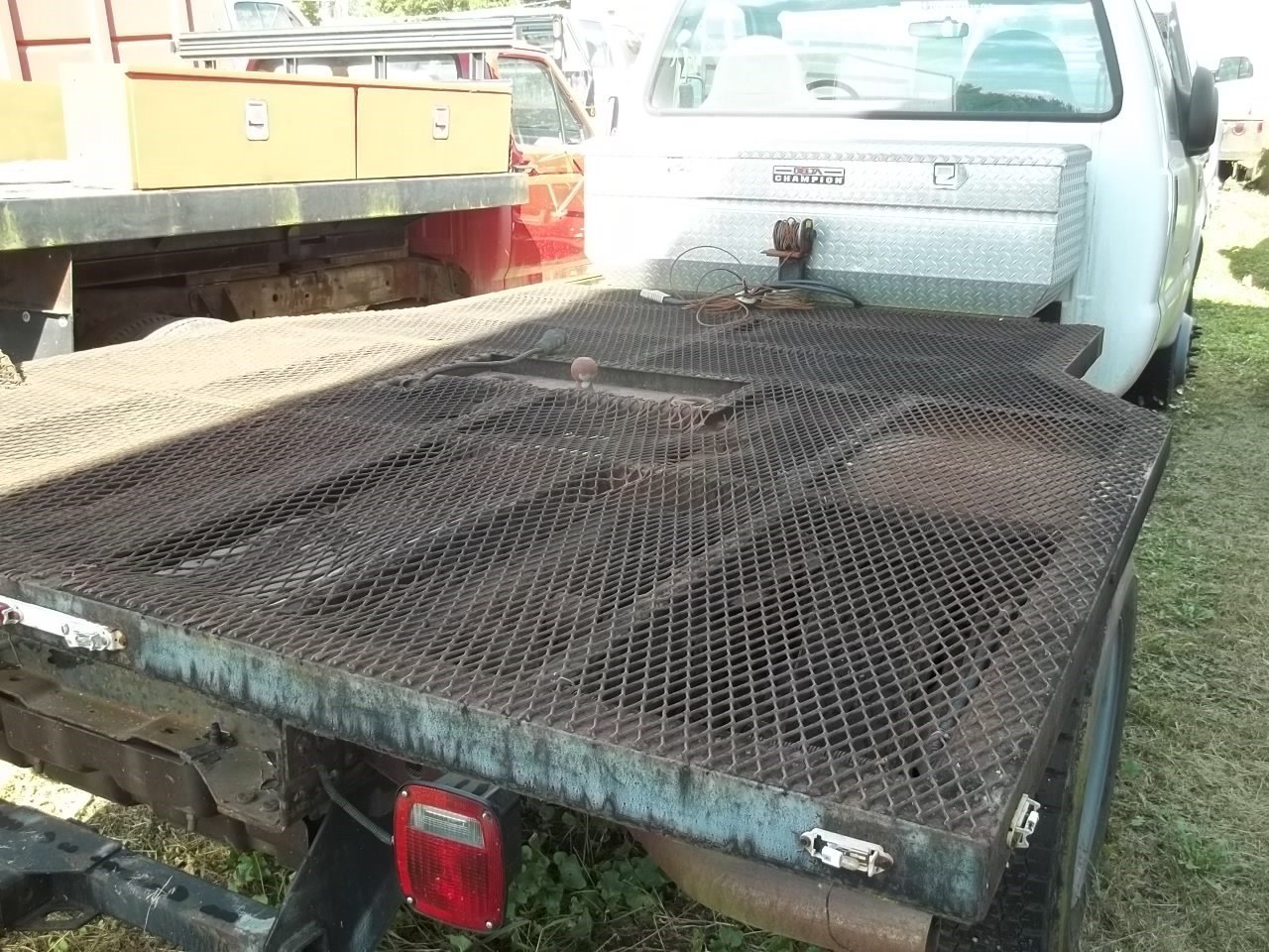Used 2004 Ford F450 XL RWD image 6