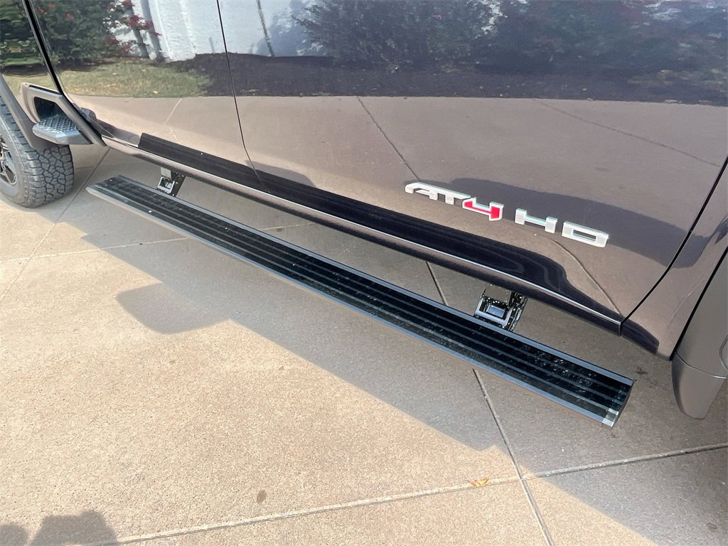 New 2026 GMC Sierra 2500 AT4 w/ AT4 Premium Plus Package image 10