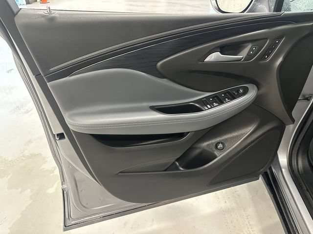 Used 2020 Buick Envision Essence w/ Experience Buick Package AWD/4WD image 28