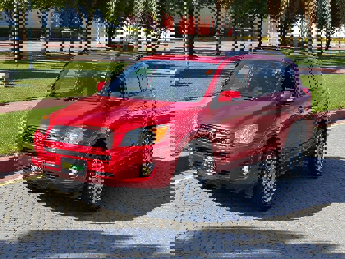 Used 2012 Toyota RAV4 Sport image 4