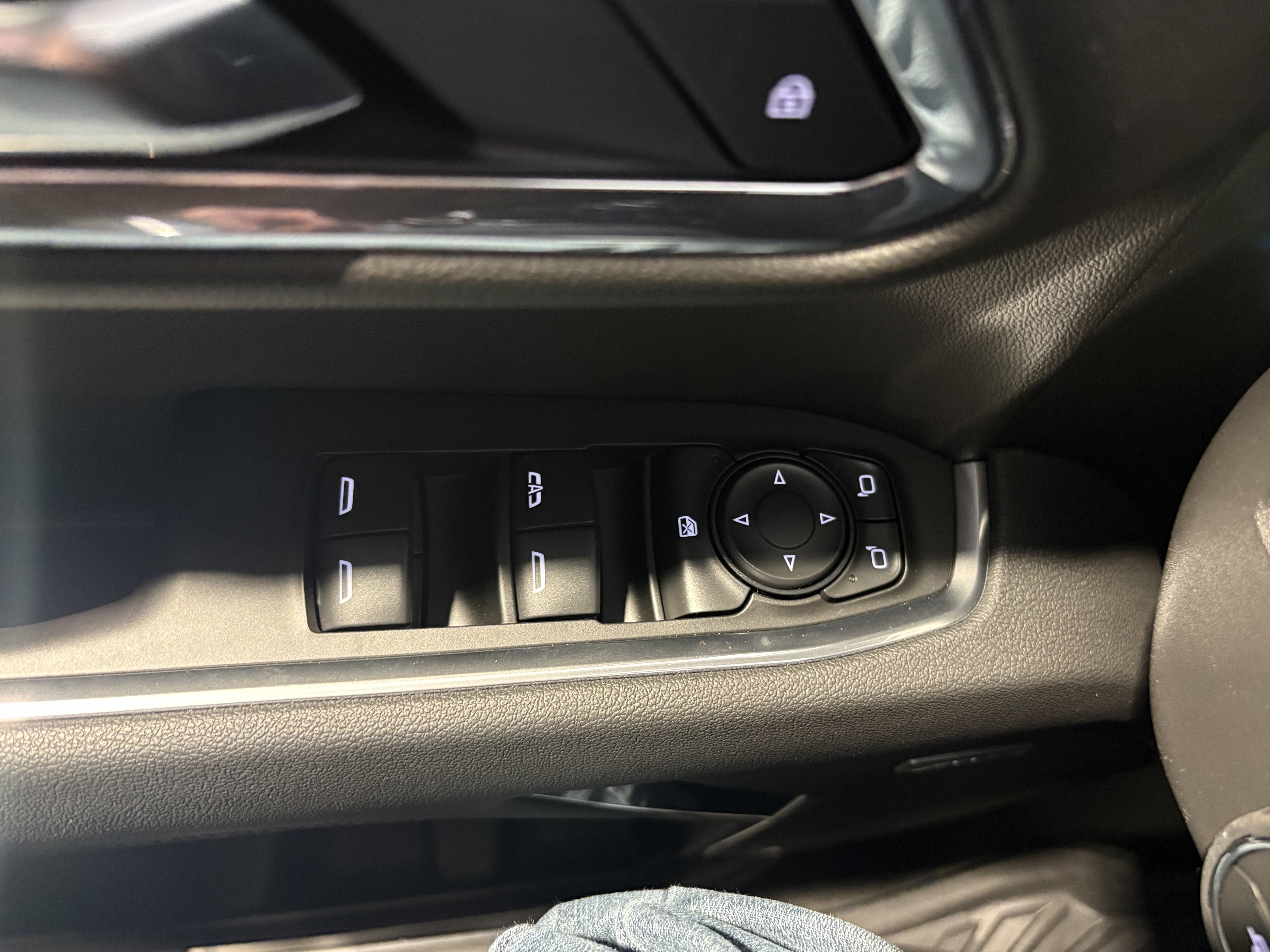 New 2026 Chevrolet Silverado 1500 LT Trail Boss w/ Convenience Package II image 10