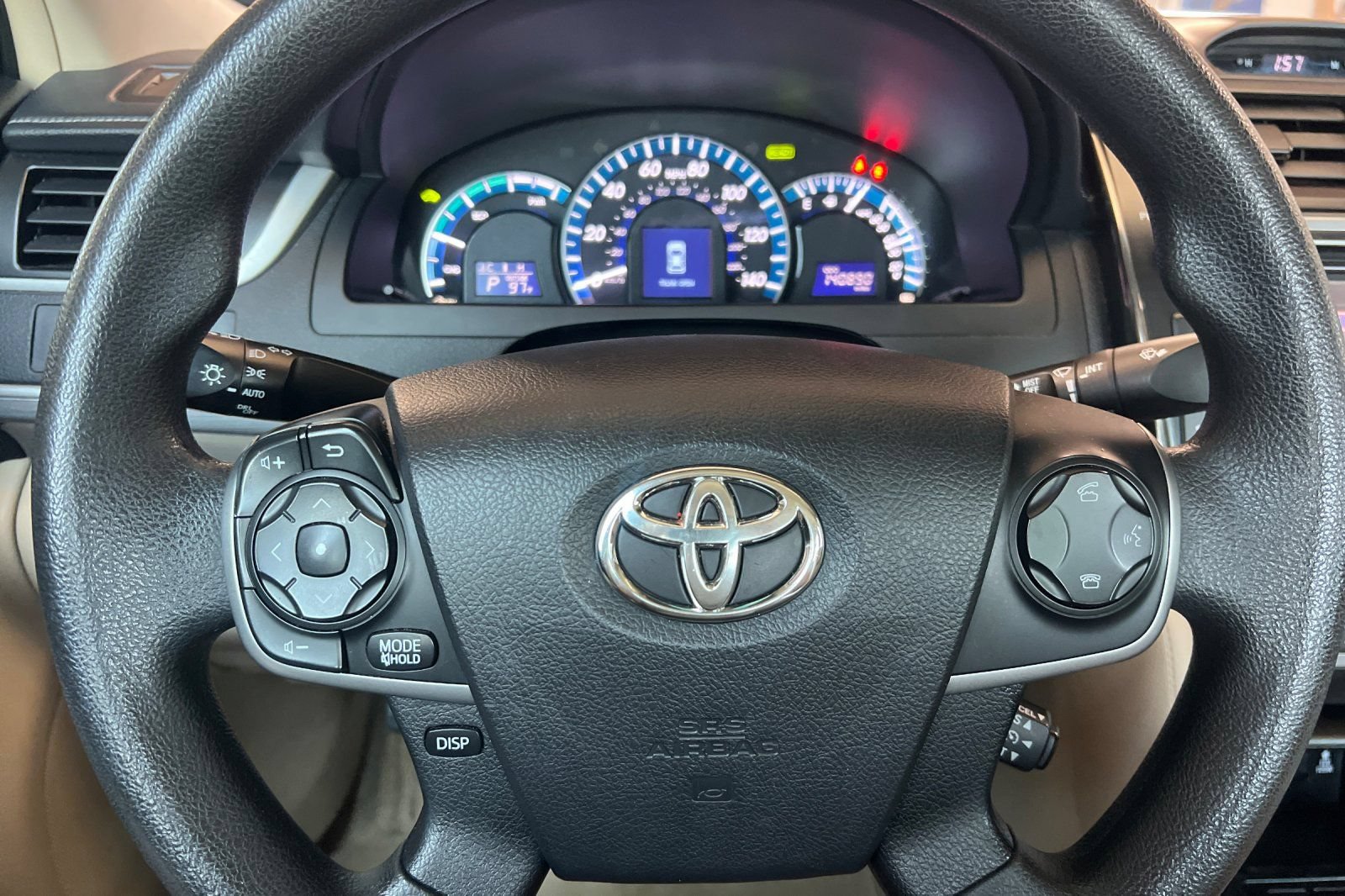 Used 2014 Toyota Camry LE FWD image 24