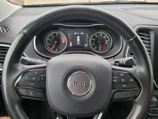 Used 2019 Jeep Cherokee Latitude Plus AWD/4WD image 29