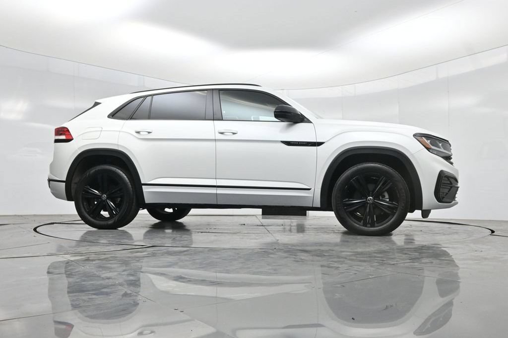 Used 2023 Volkswagen Atlas Cross Sport SEL R-Line AWD/4WD image 53