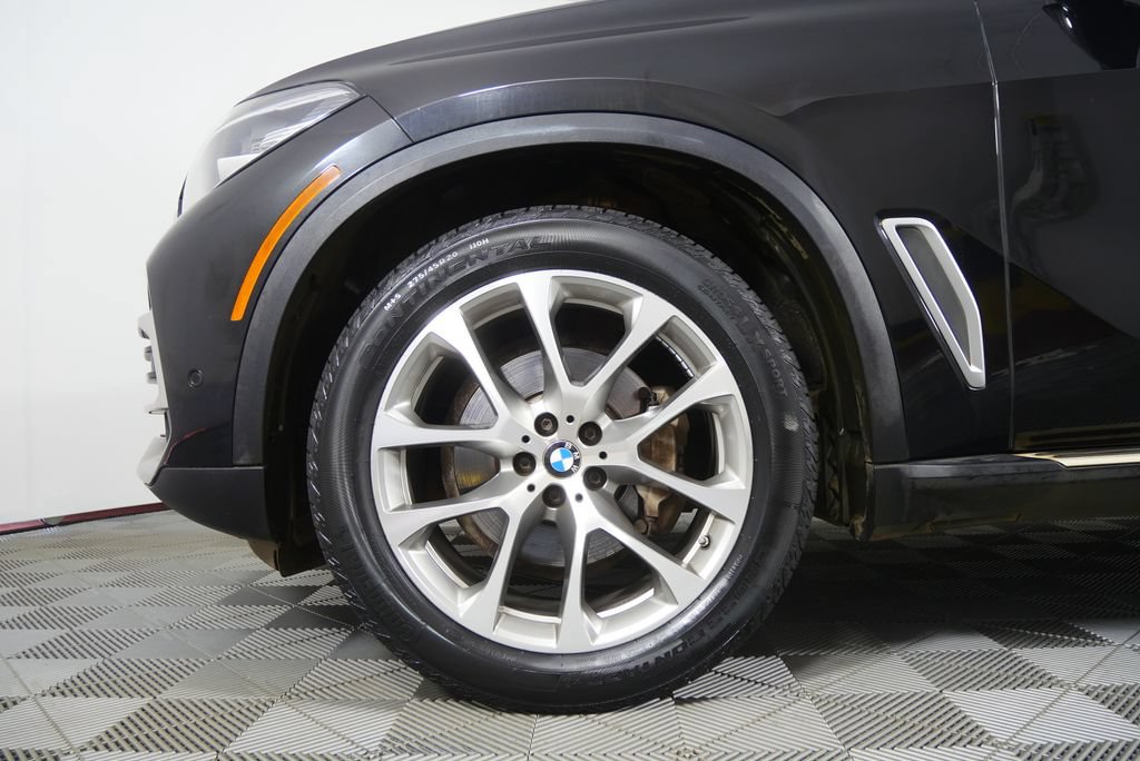 Certified 2023 BMW X5 xDrive40i AWD/4WD image 2