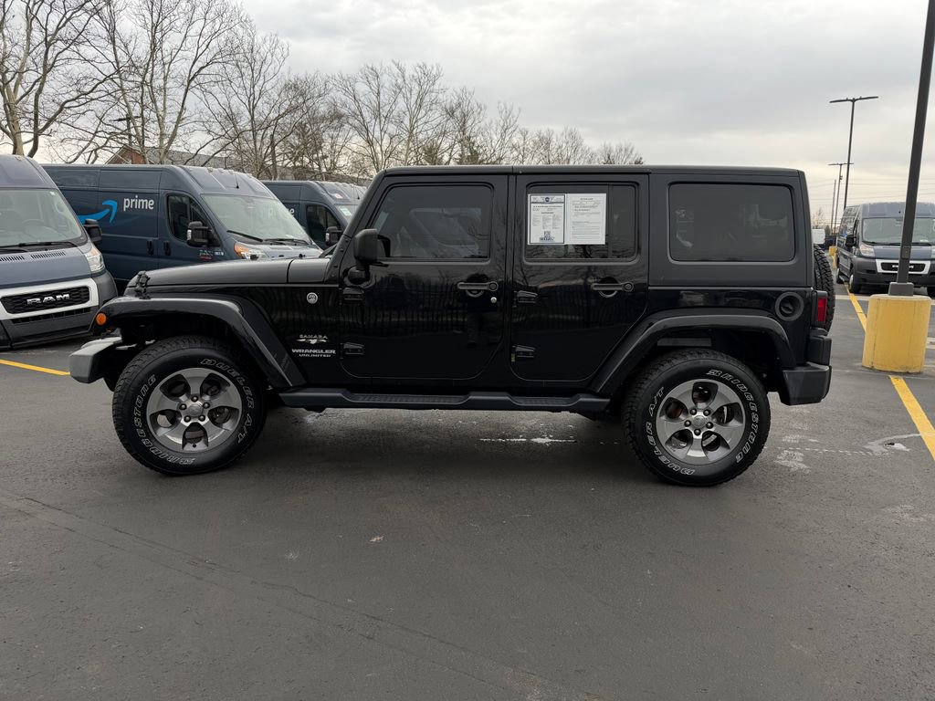 Used 2016 Jeep Wrangler Unlimited Sahara w/ Connectivity Group image 4