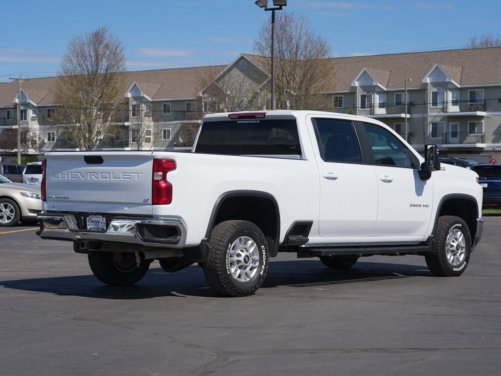 Used 2023 Chevrolet Silverado 2500 LT w/ Convenience Package AWD/4WD image 3