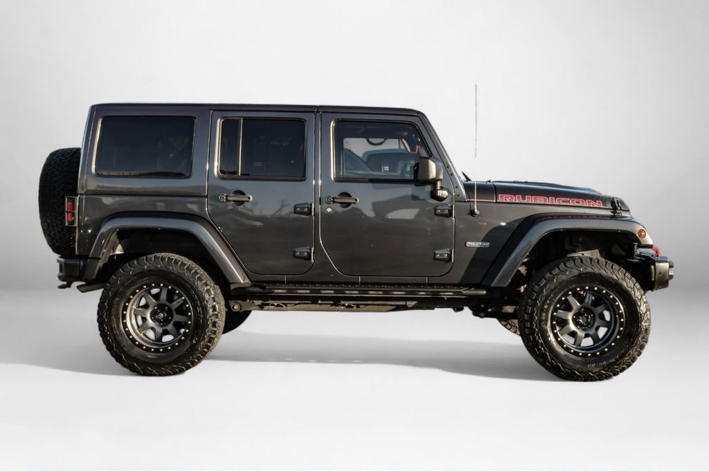 Used 2017 Jeep Wrangler Unlimited Rubicon image 5