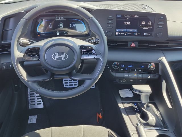 New 2026 Hyundai Elantra Sport image 4