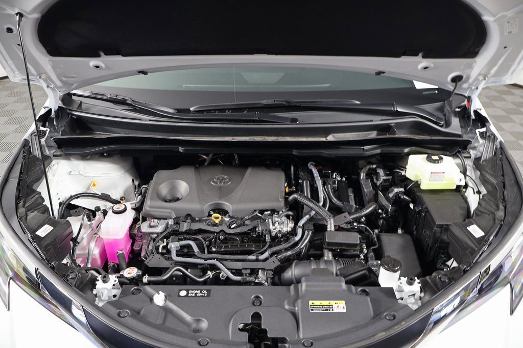 Used 2026 Toyota Sienna XLE FWD image 16