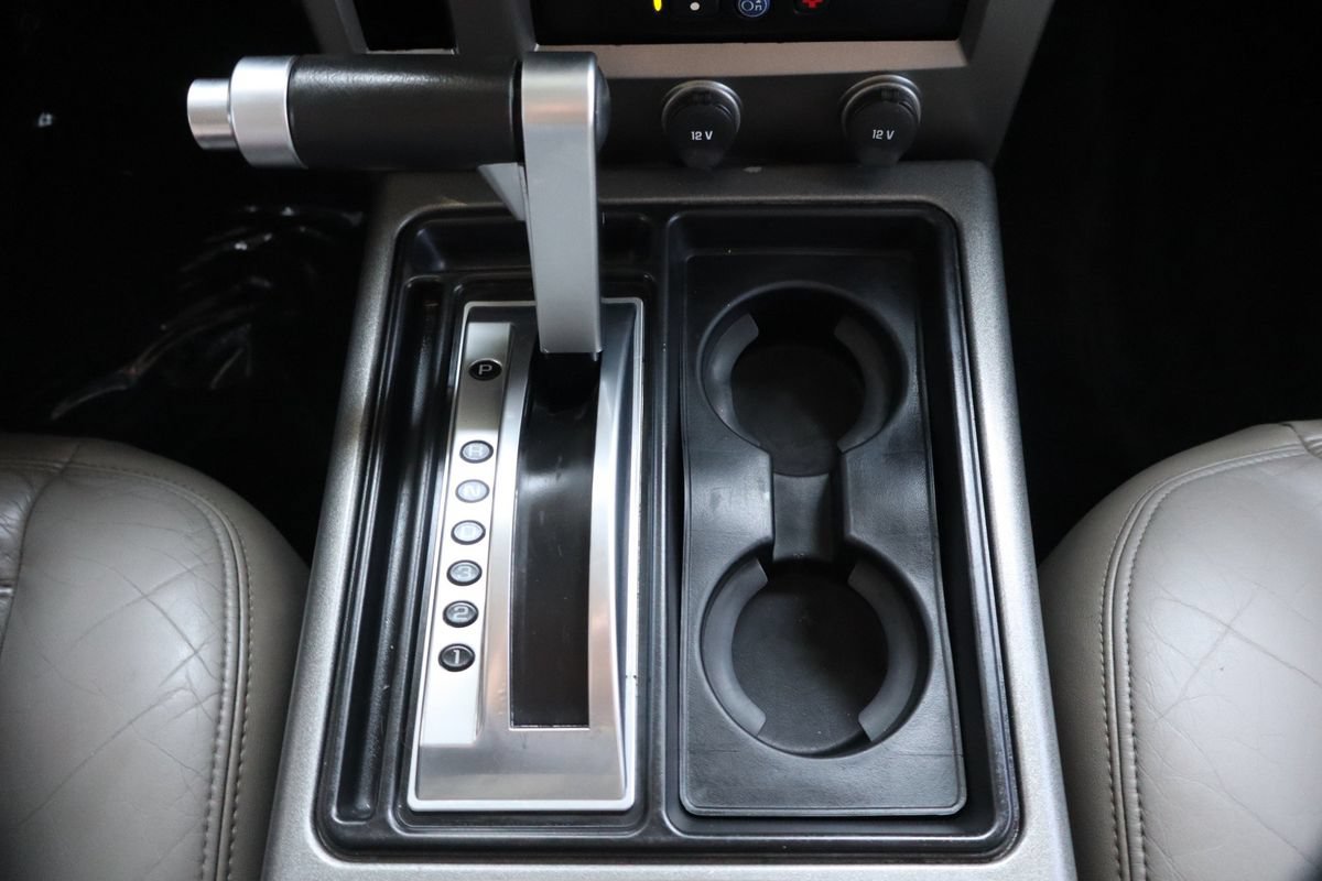 Used 2003 HUMMER H2 w/ Preferred Equipment Group AWD/4WD image 36