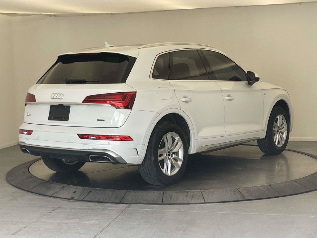 Certified 2023 Audi Q5 2.0T Premium w/ Convenience Package AWD/4WD image 7