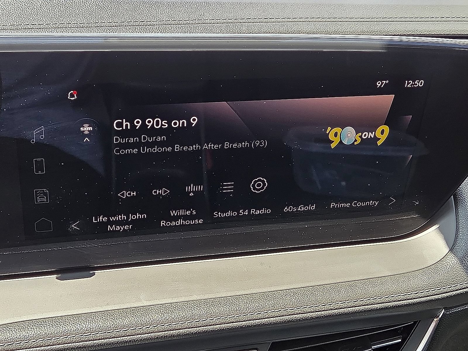Used 2024 Buick Encore GX Sport Touring FWD image 25
